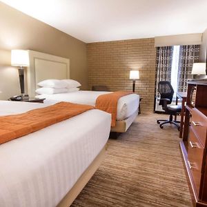 Deluxe Queen Room Two Queen Beds